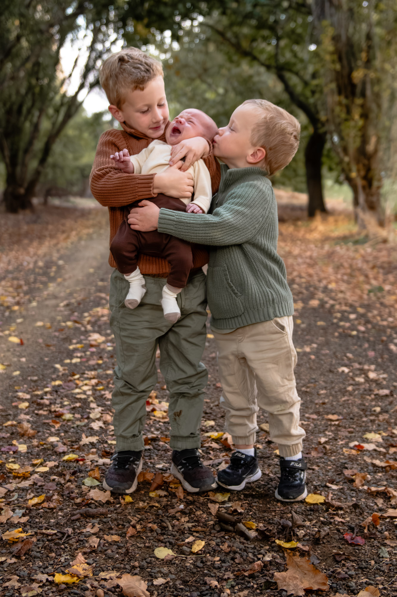 Relaxed family portraits by Milly, Launceston