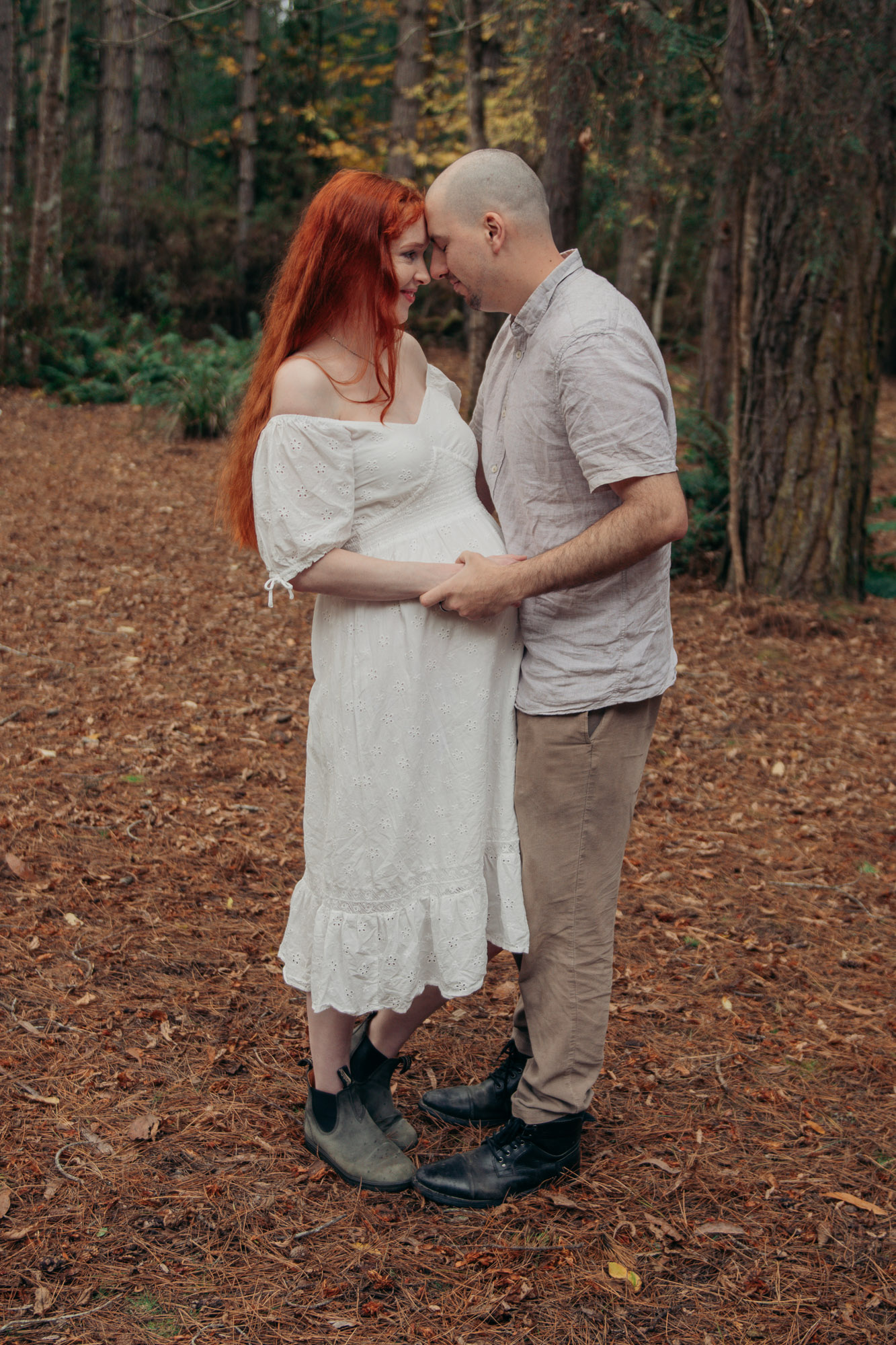 Outdoor maternity session in Tasmania