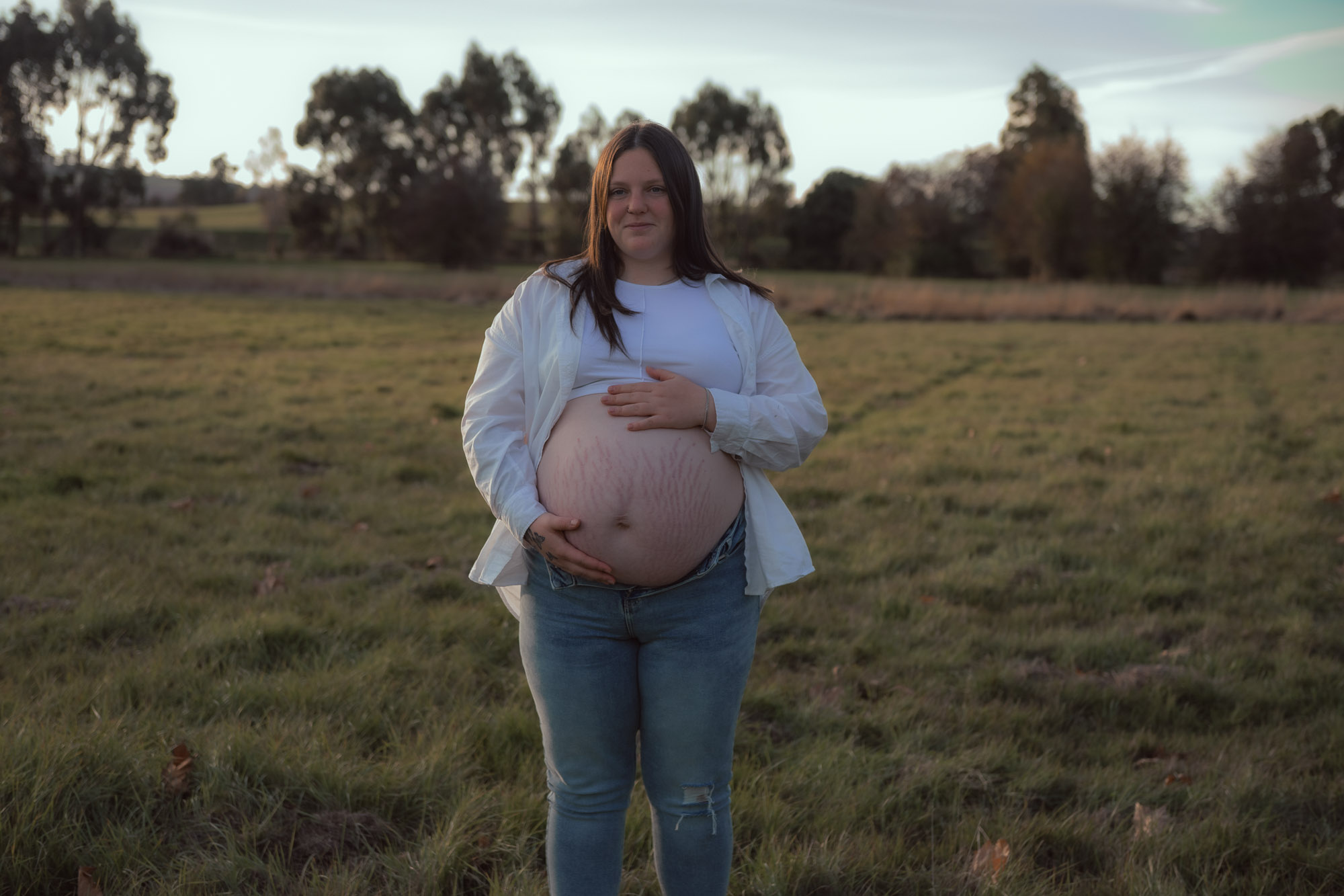 Soft, dreamy maternity photography, Launceston