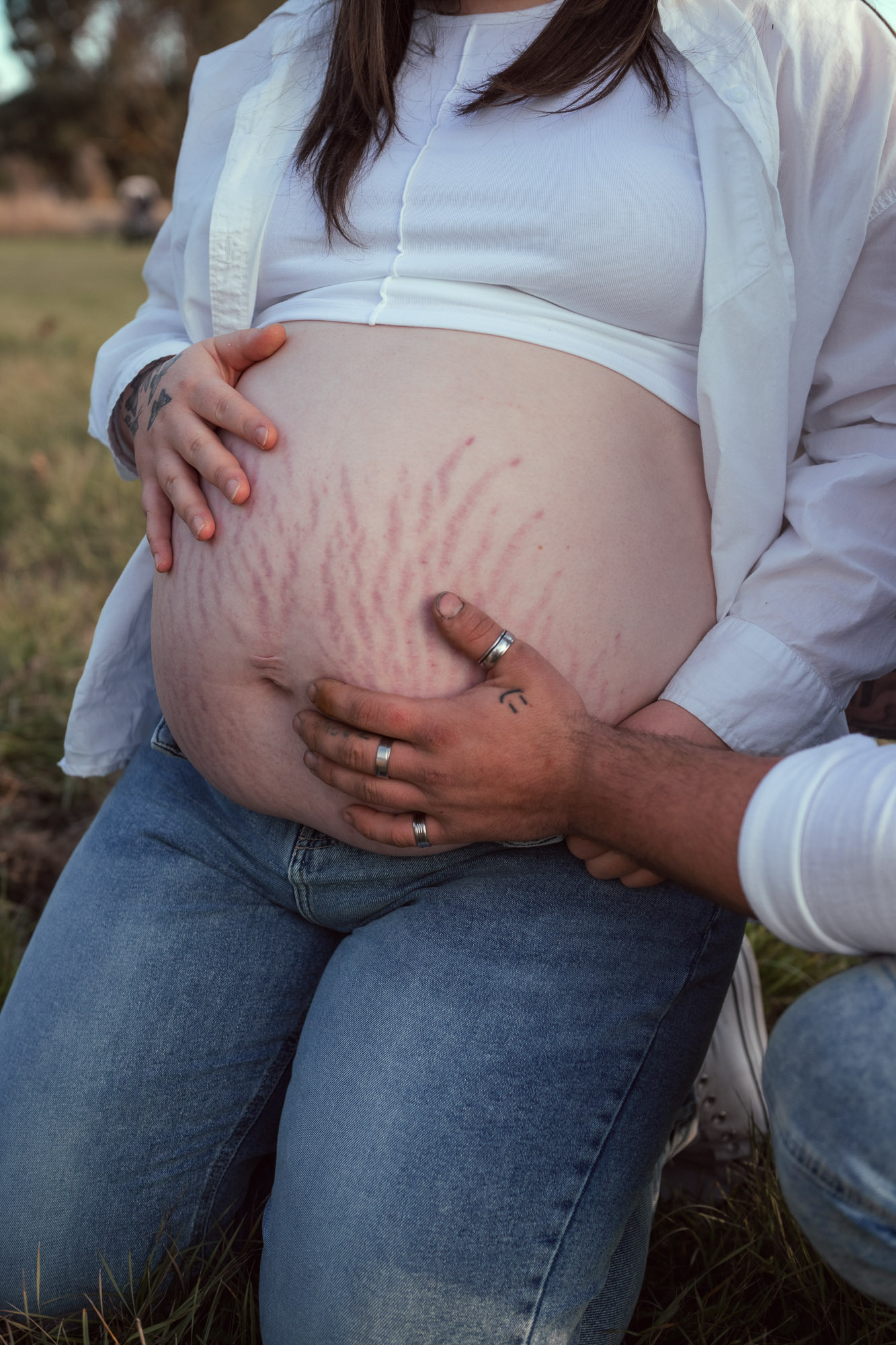 Maternity portraits by Camellia Rose Photography