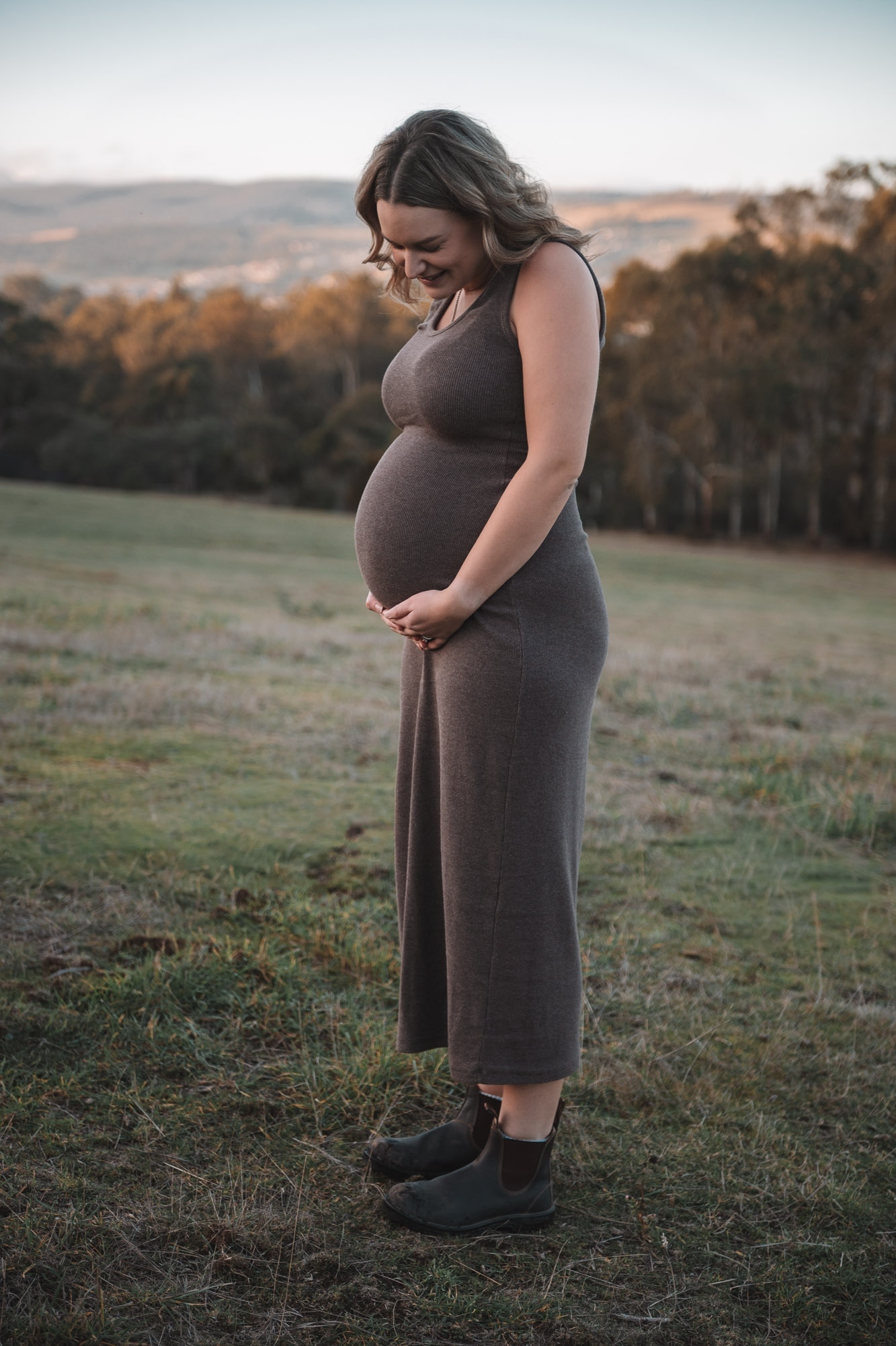 Maternity session in the Tasmanian landscape