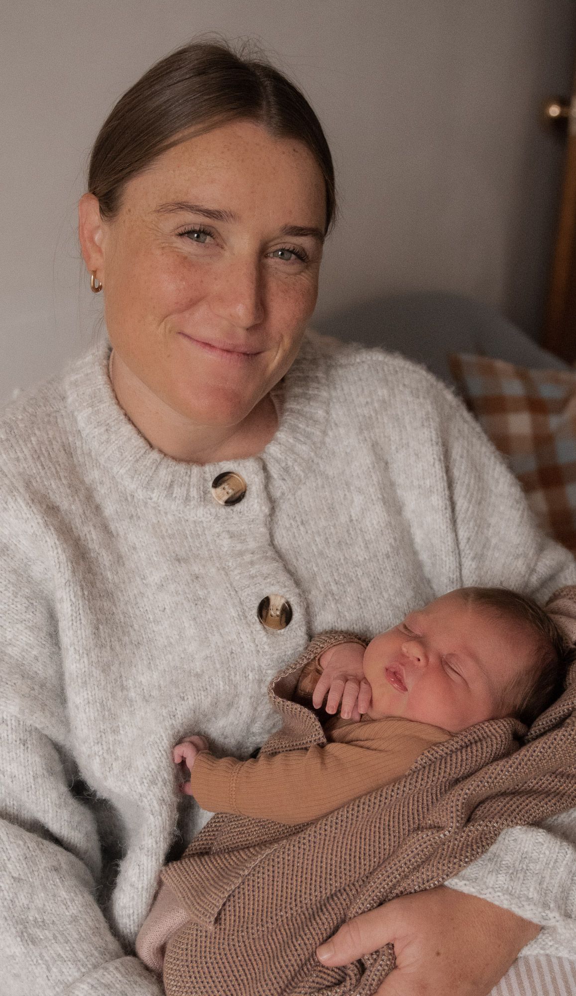 Gentle newborn session by Camellia Rose Photography, Launceston